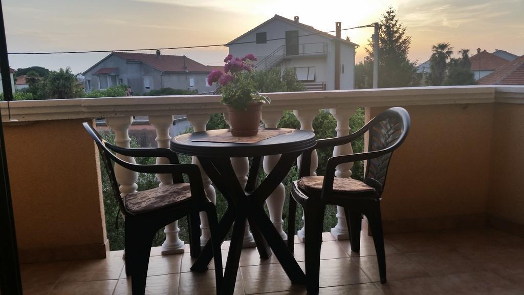 Apartments Dano Sukošan Pokój zdjęcie
